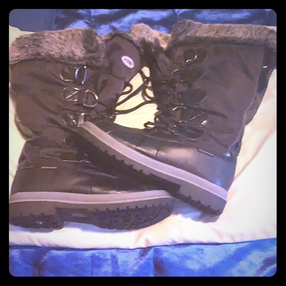 Khombu Boots